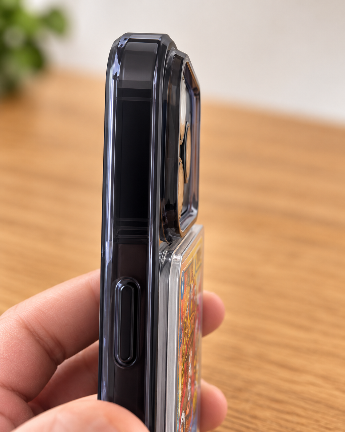 Smoke Black – translucent side profile